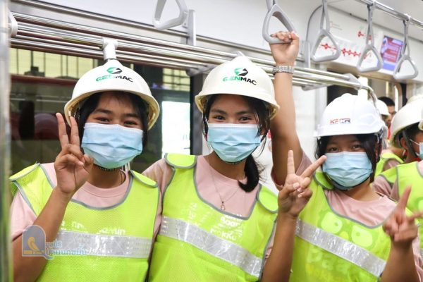 นกขมิ้นน้อยเปิดโลกการเดินทาง  สัมผัสประสบการณ์รถไฟฟ้าสายสีแดง