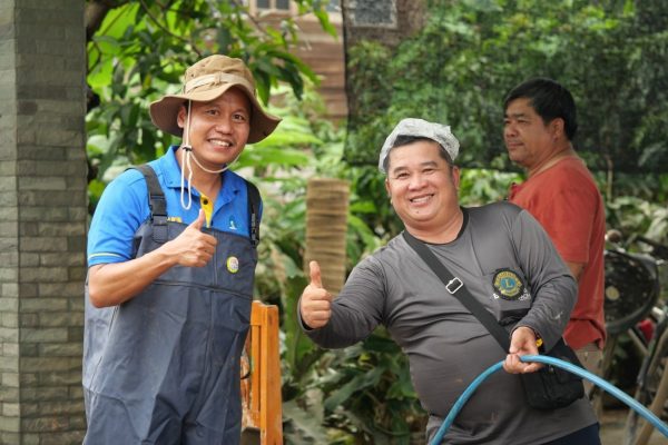 มูลนิธิบ้านนกขมิ้น เปิดครัวช่วยเหลือผู้ประสบอุทกภัย จ.น่าน