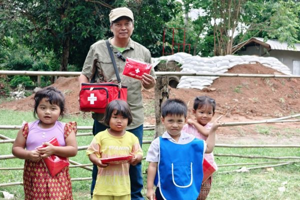 มอบความห่วงใยสู่ศูนย์เด็กเล็กชายแดนไทย–กัมพูชา